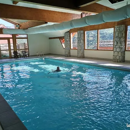 C4 Les Marmottes Chalet *