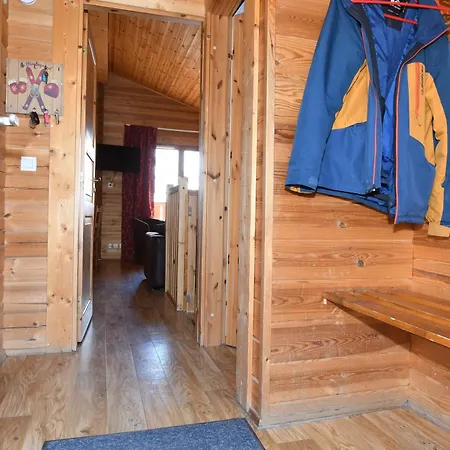 C4 Les Marmottes Chalet *